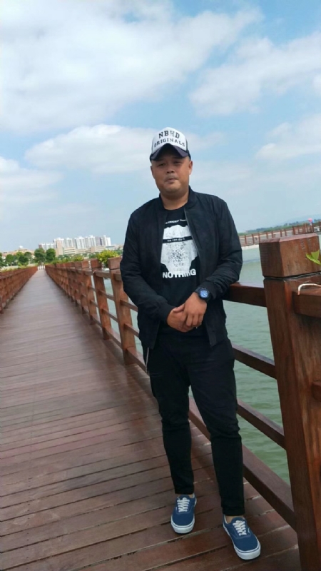 人生如戏的第二张照片--贵港相亲服务中心