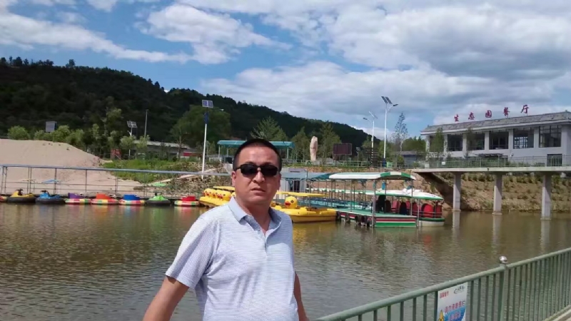 一三缺四的第一张照片--贵港相亲服务中心