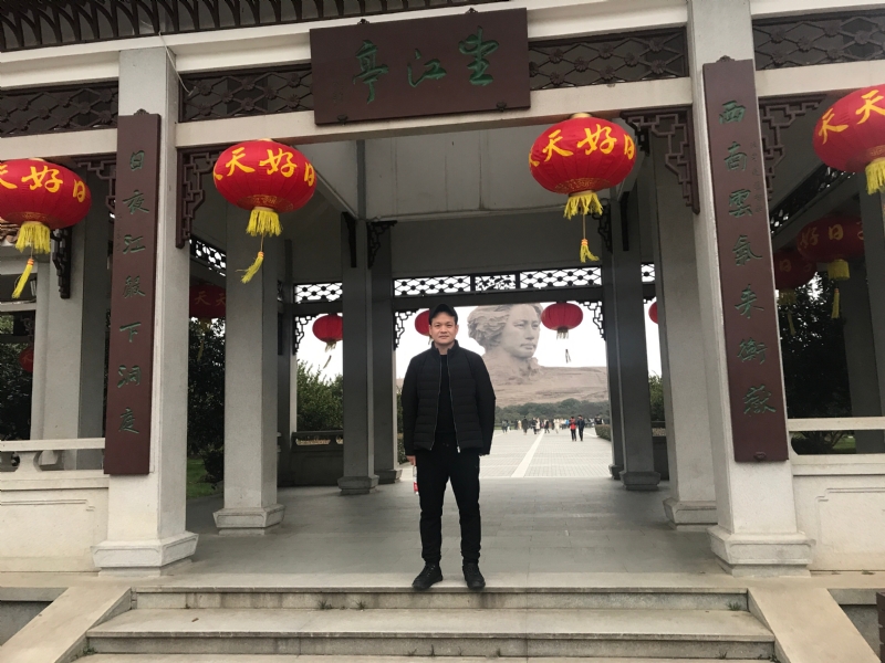 风继续吹的第一张照片--贵港相亲服务中心