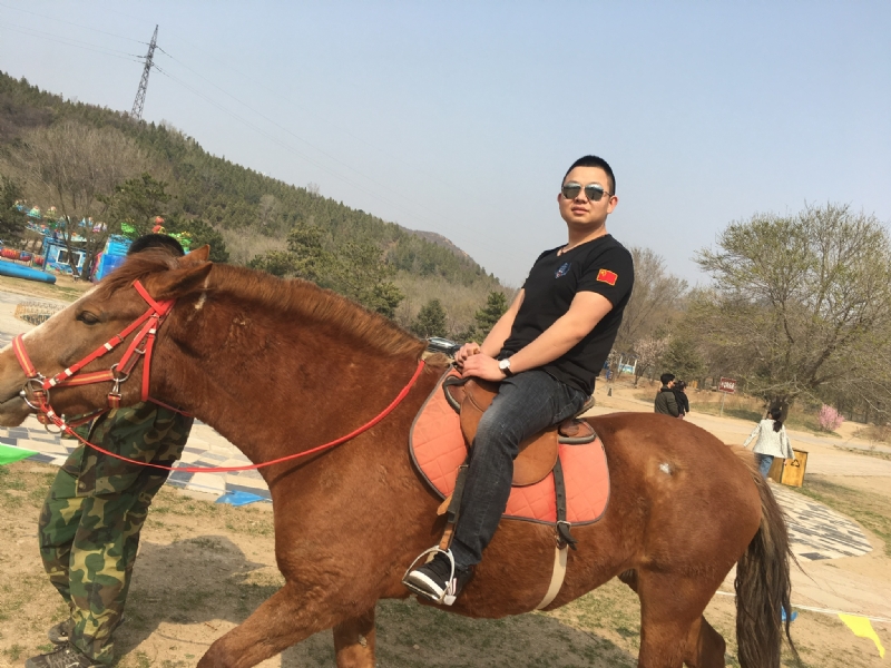 麦田的守望者的第一张照片--贵港相亲服务中心