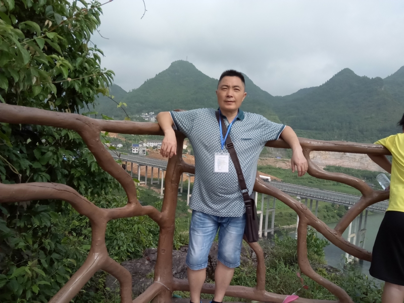 岁月无声的第一张照片--贵港相亲服务中心