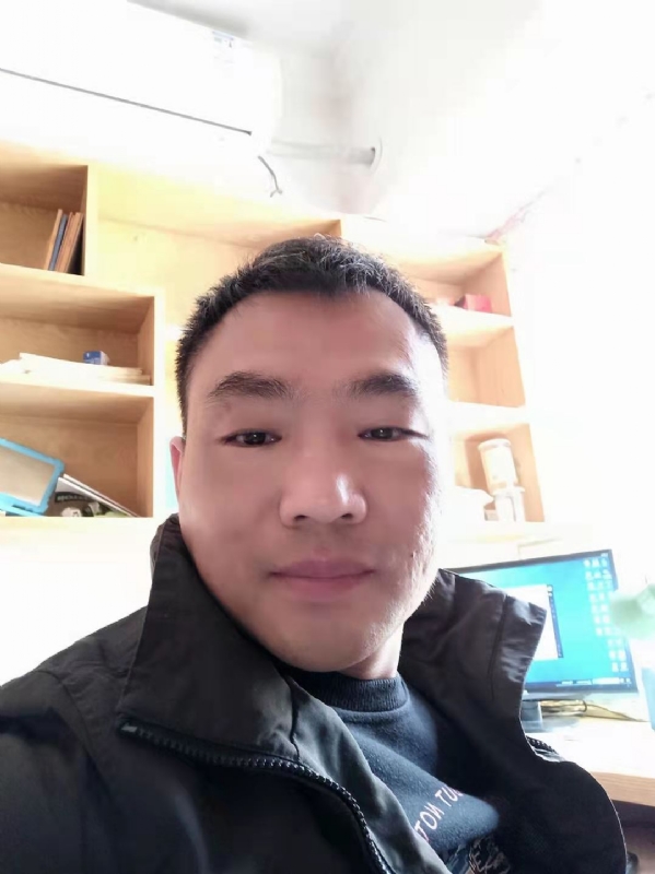 向前葱的第一张照片--贵港相亲服务中心