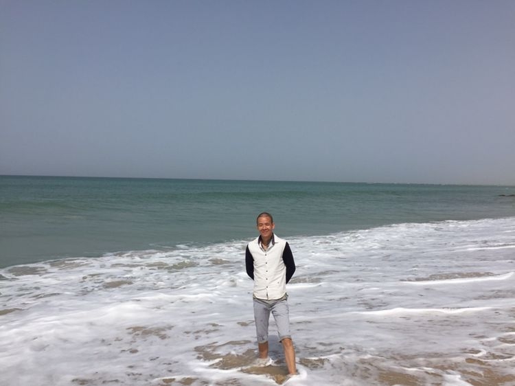 文字的忧伤的第一张照片--贵港相亲服务中心