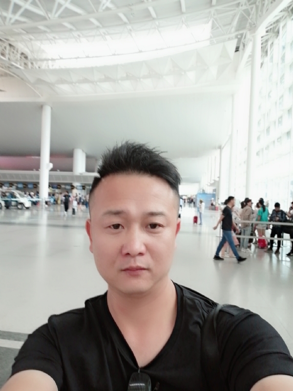 一叶知秋的第一张照片--贵港相亲服务中心