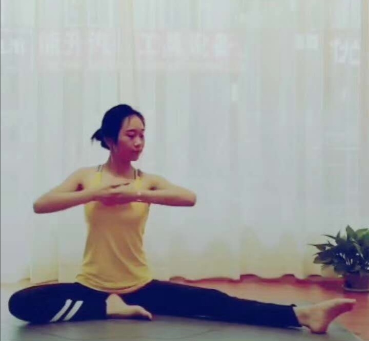 静静子的第一张照片--贵港相亲服务中心