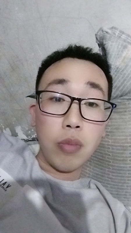 喜欢比我大的女人的第一张照片--贵港相亲服务中心