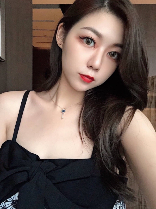 半度微涼的第一张照片--贵港相亲服务中心