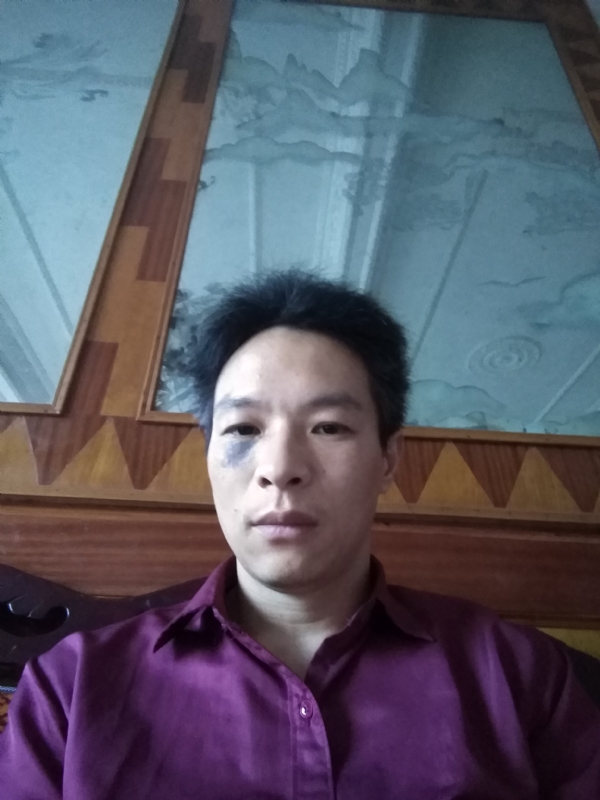 风中落叶的第一张照片--贵港相亲服务中心