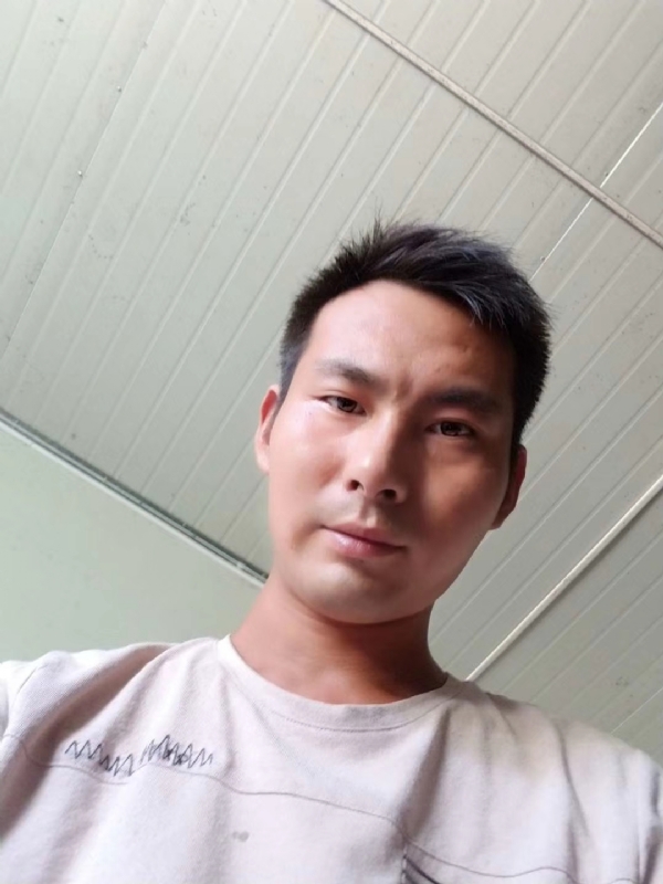 快乐肥宅水的第一张照片--贵港相亲服务中心