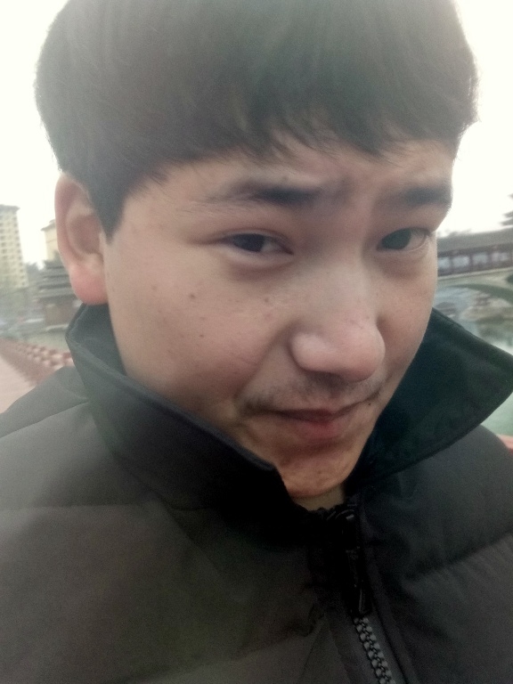 侗族青年作家超超的第二张照片--贵港相亲服务中心