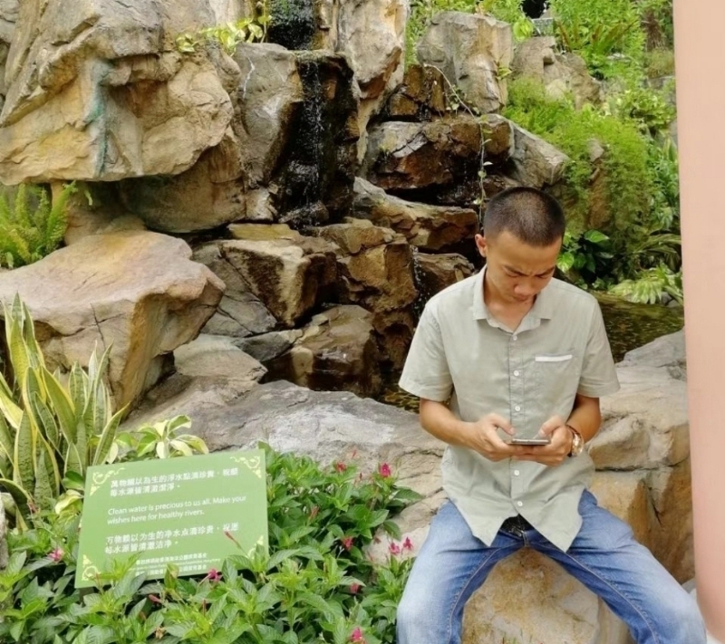 MR邱的第一张照片--贵港相亲服务中心