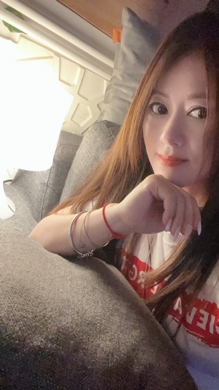 自信的第一张照片--贵港相亲服务中心