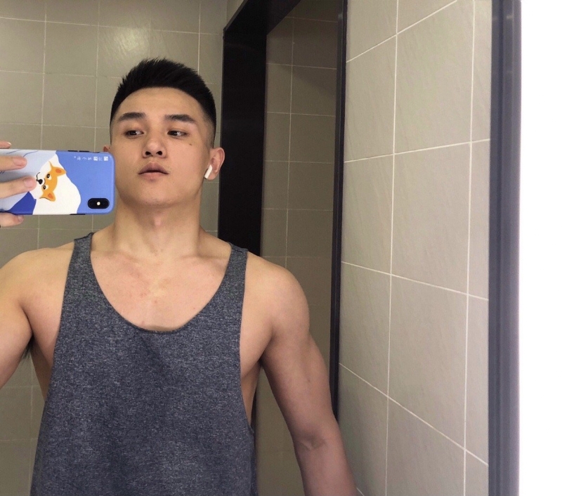 李文亮的第一张照片--贵港相亲服务中心