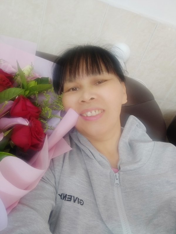 言言的第一张照片--贵港相亲服务中心