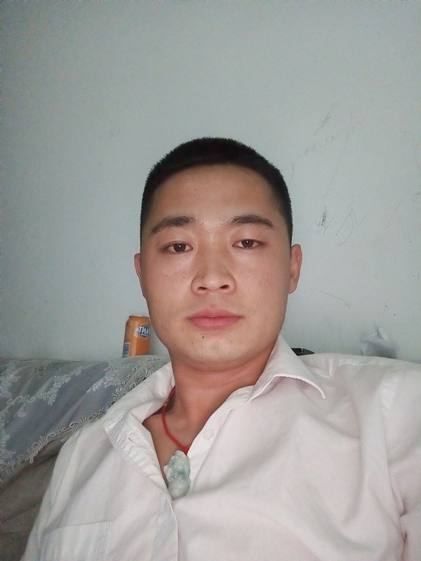 也许太年轻的第一张照片--贵港相亲服务中心