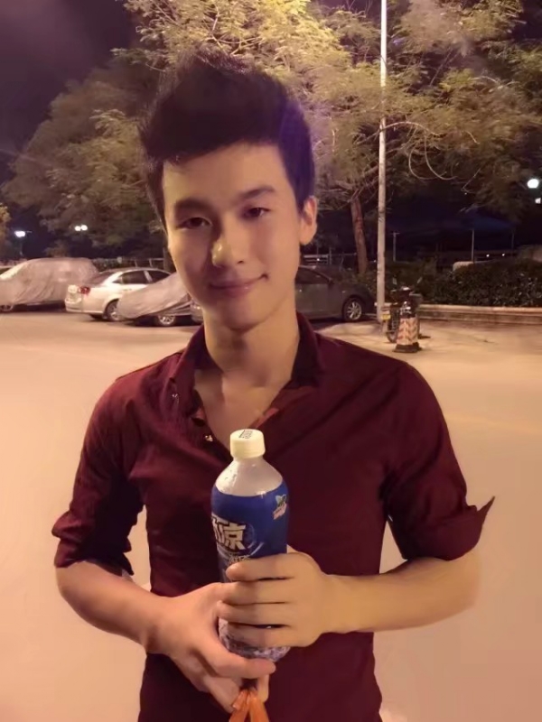 皮特王的第三张照片--贵港相亲服务中心