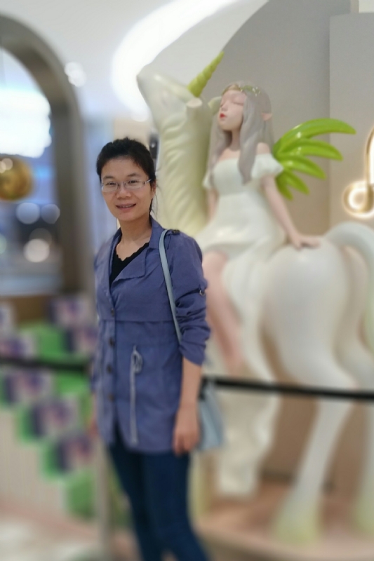 霞的第一张照片--贵港相亲服务中心