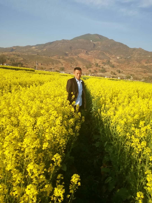 小宇的第一张照片--贵港相亲服务中心