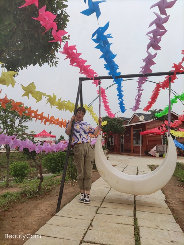 魏沐阳子的第二张照片--贵港相亲服务中心