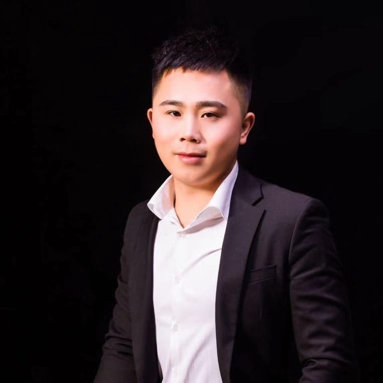 只欠东风的第一张照片--贵港相亲服务中心