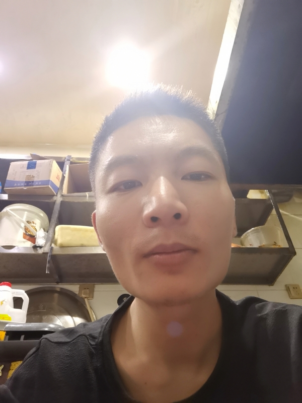 邹先生的第一张照片--贵港相亲服务中心