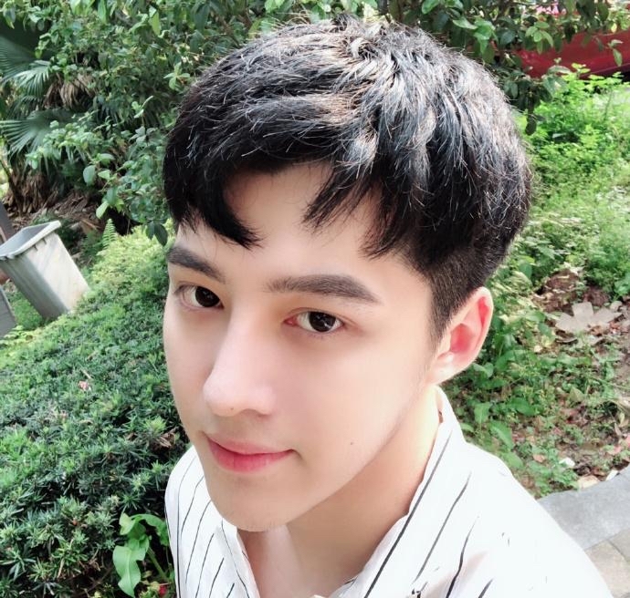 alading的第一张照片--贵港相亲服务中心