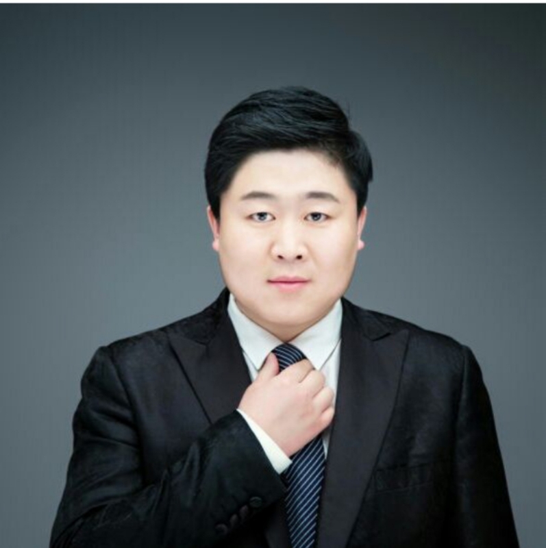 迷途小书童的第一张照片--贵港相亲服务中心