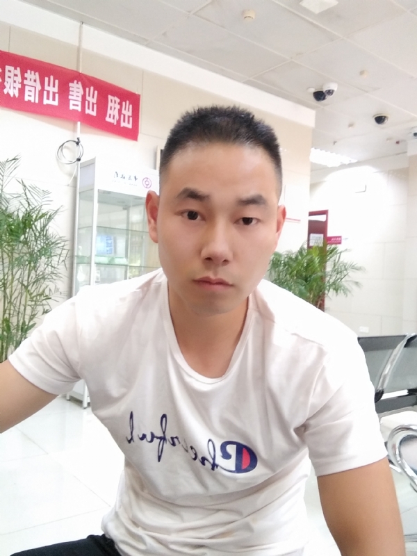 小少的第一张照片--贵港相亲服务中心