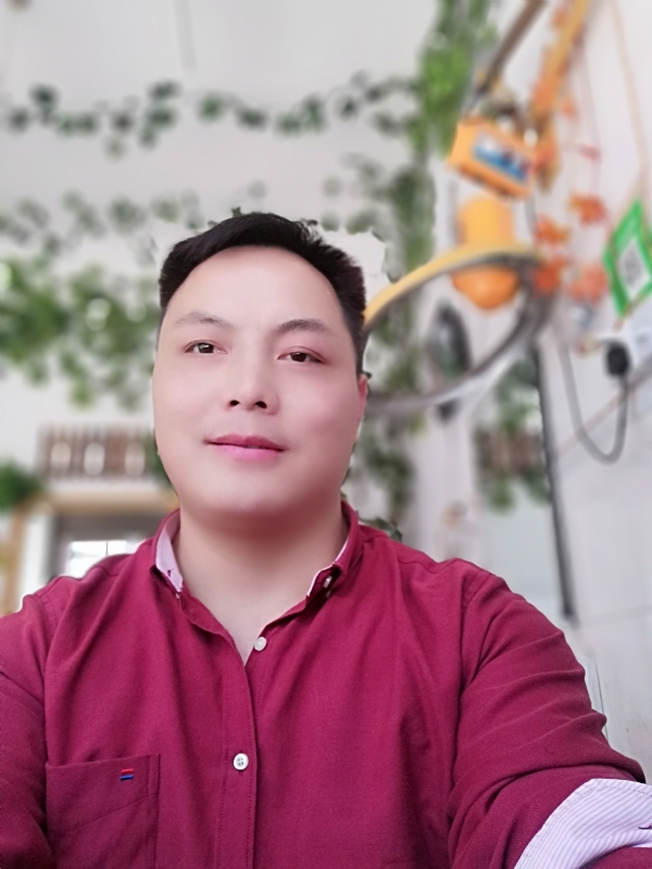 展梦飞翔XC的第一张照片--贵港相亲服务中心