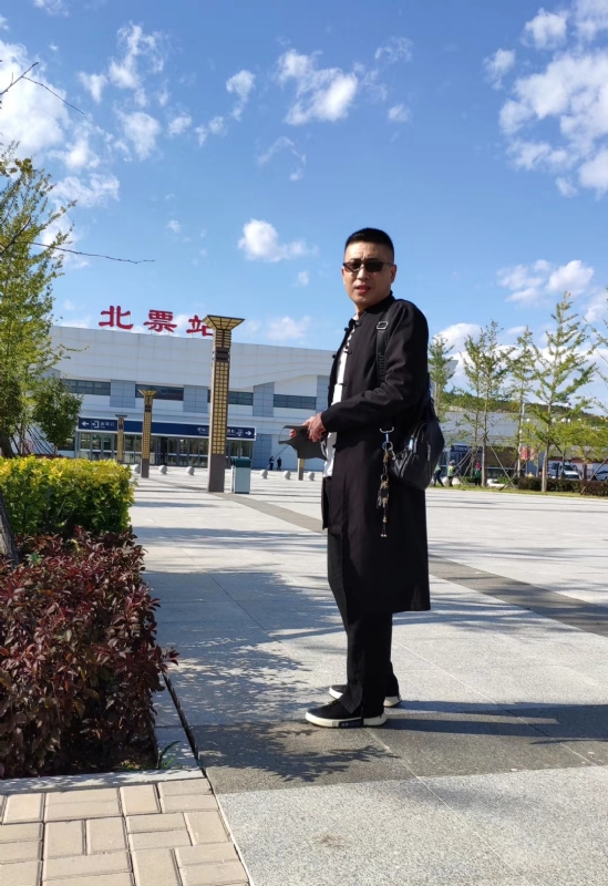 仟佰渡的第一张照片--贵港相亲服务中心