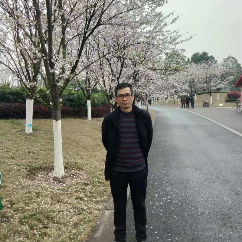 痴心爱人的第一张照片--贵港相亲服务中心