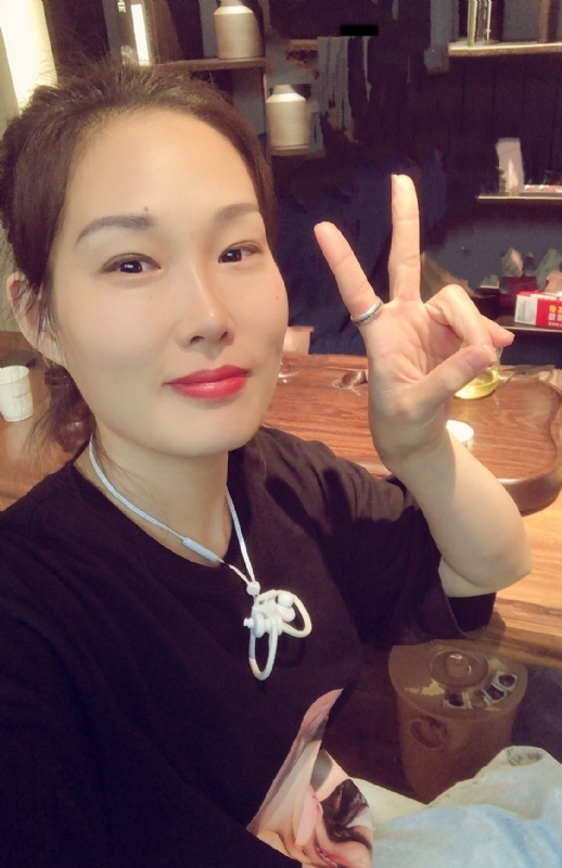 冷紫斑蝶的第一张照片--贵港相亲服务中心