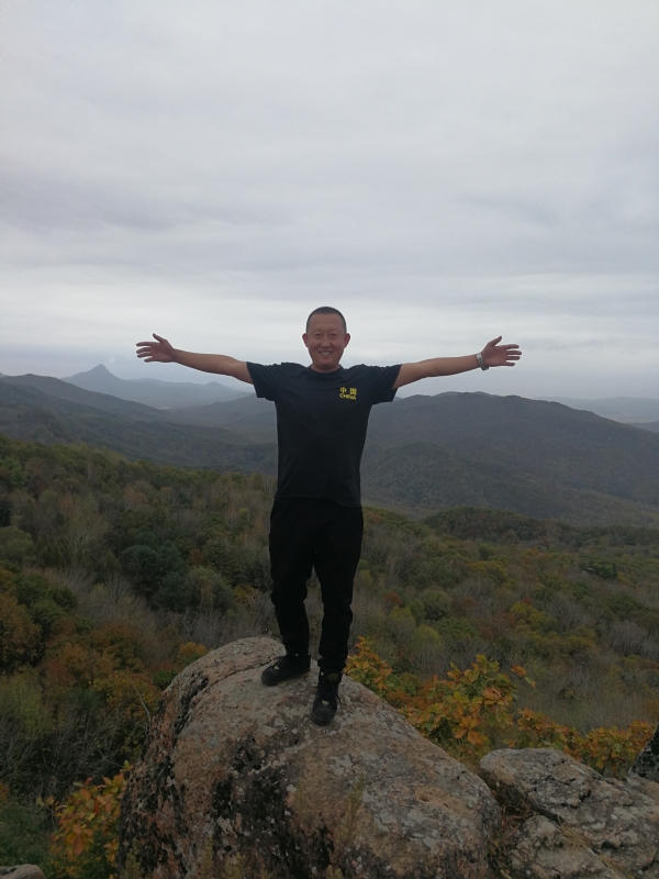 俗人的第一张照片--贵港相亲服务中心