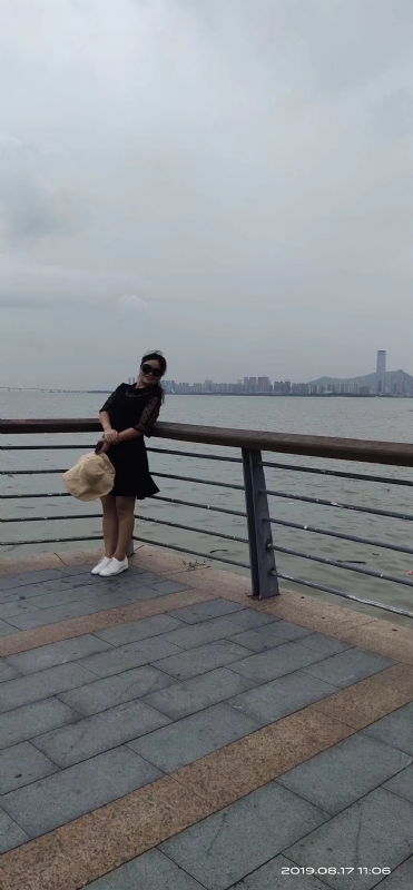 清秋的第一张照片--贵港相亲服务中心