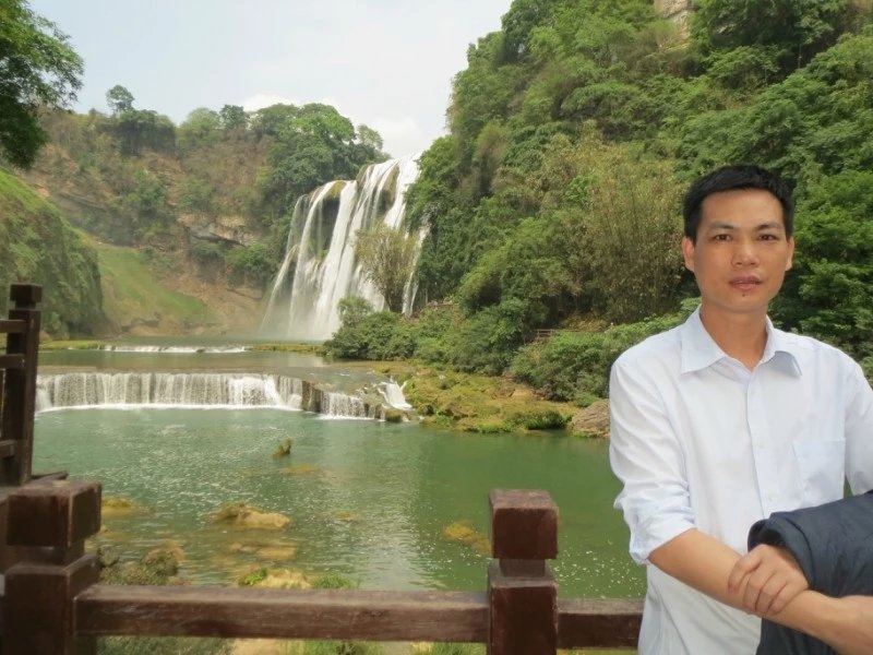 坚强芒果的第一张照片--贵港相亲服务中心