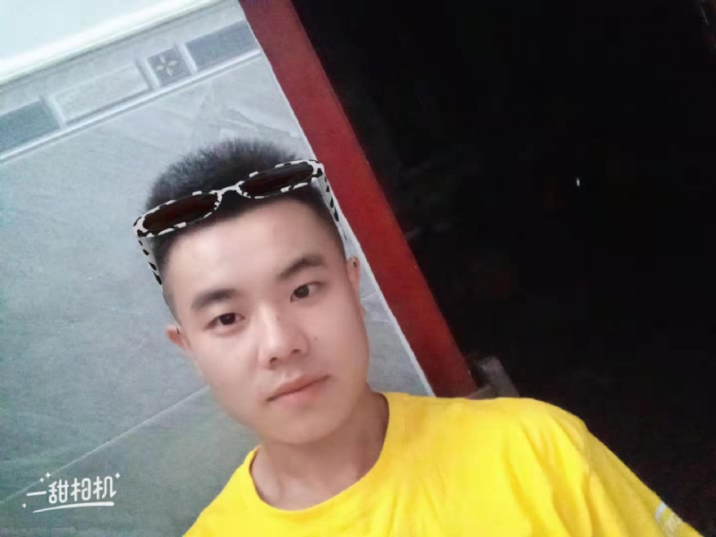 建国90周年的学渣的第一张照片--贵港相亲服务中心