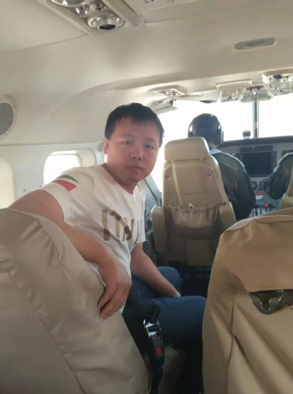 随风飘零的第一张照片--贵港相亲服务中心