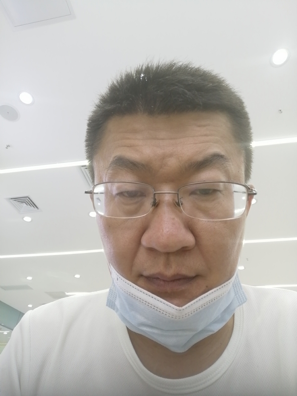 无奈的第一张照片--贵港相亲服务中心