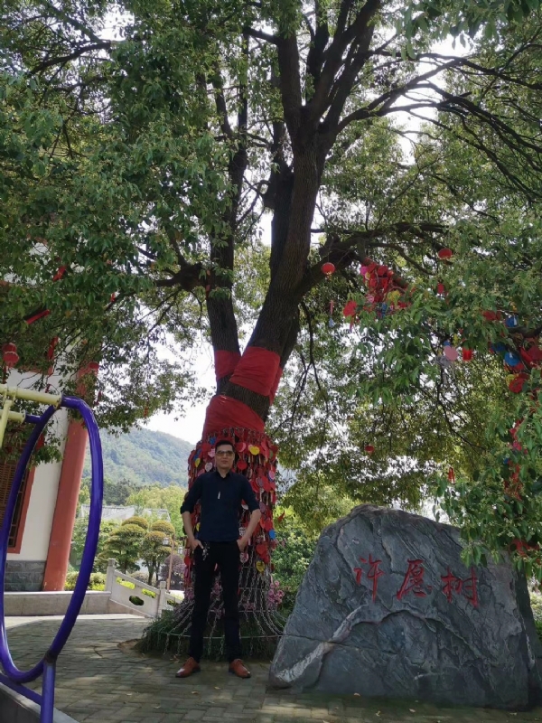 霸气的第一张照片--贵港相亲服务中心