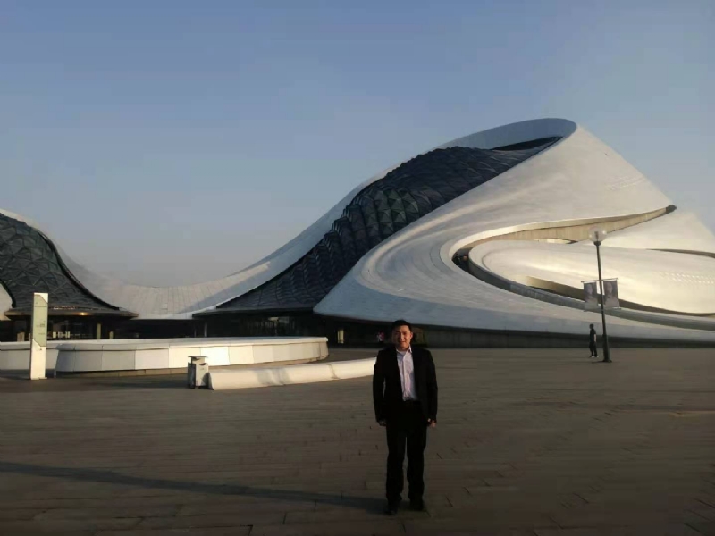 荣荣的第一张照片--贵港相亲服务中心