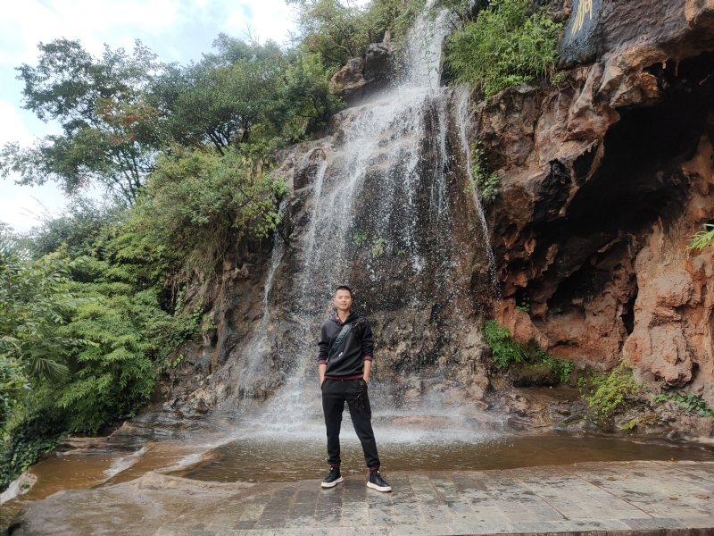 缘的第一张照片--贵港相亲服务中心