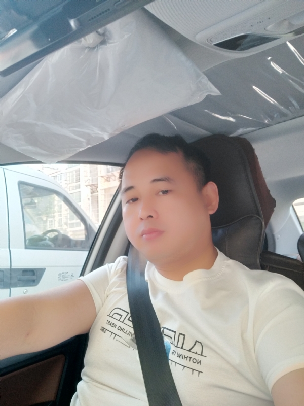 有你就好的第六张照片--贵港相亲服务中心