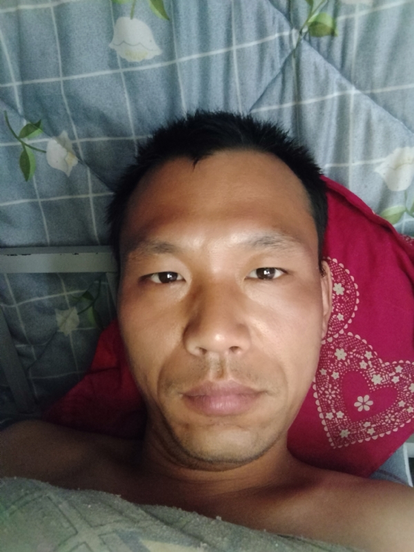 弘扬的第一张照片--贵港相亲服务中心