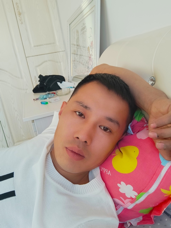 一个人的第一张照片--贵港相亲服务中心