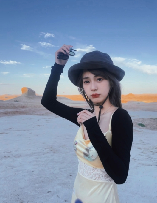 英姐的第一张照片--贵港相亲服务中心