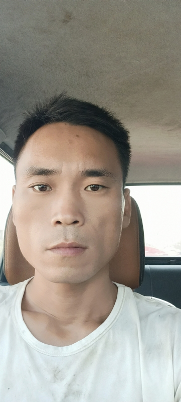 石头的第一张照片--贵港相亲服务中心