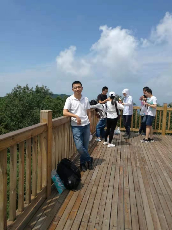 王亦之的第一张照片--贵港相亲服务中心