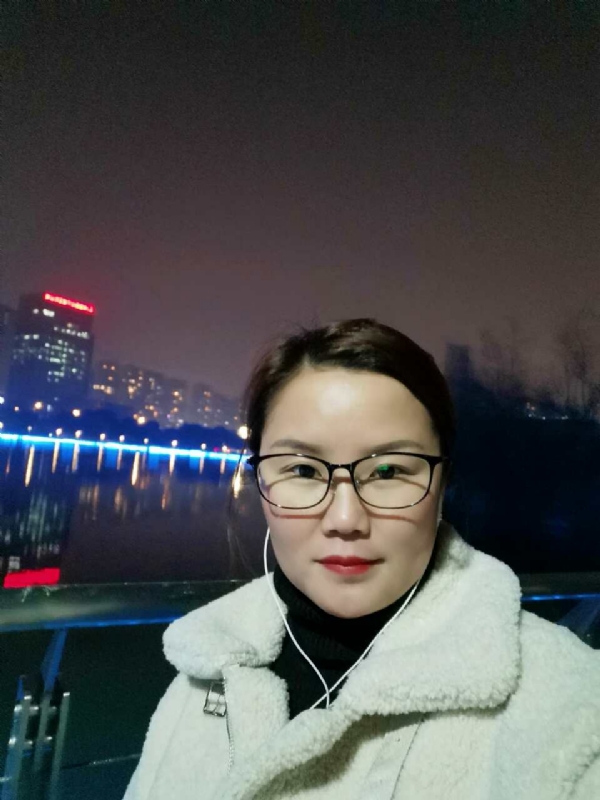 小英的第一张照片--贵港相亲服务中心