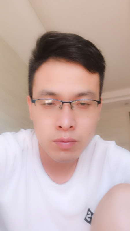 携一人白首的第一张照片--贵港相亲服务中心