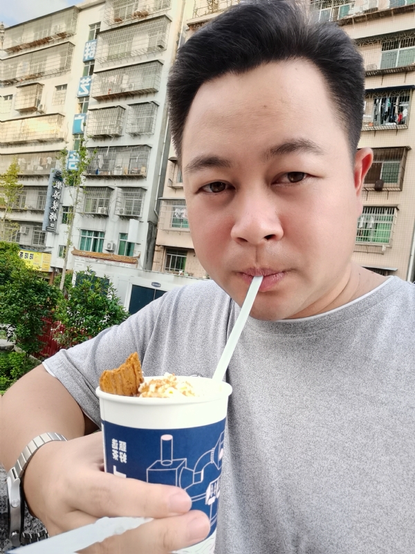 K金o的第一张照片--贵港相亲服务中心